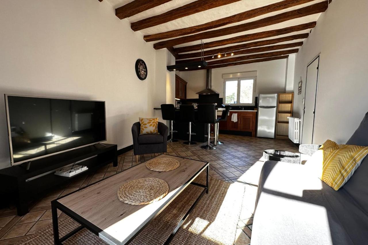Charming Apartment Close To The Center Of Blere Екстериор снимка